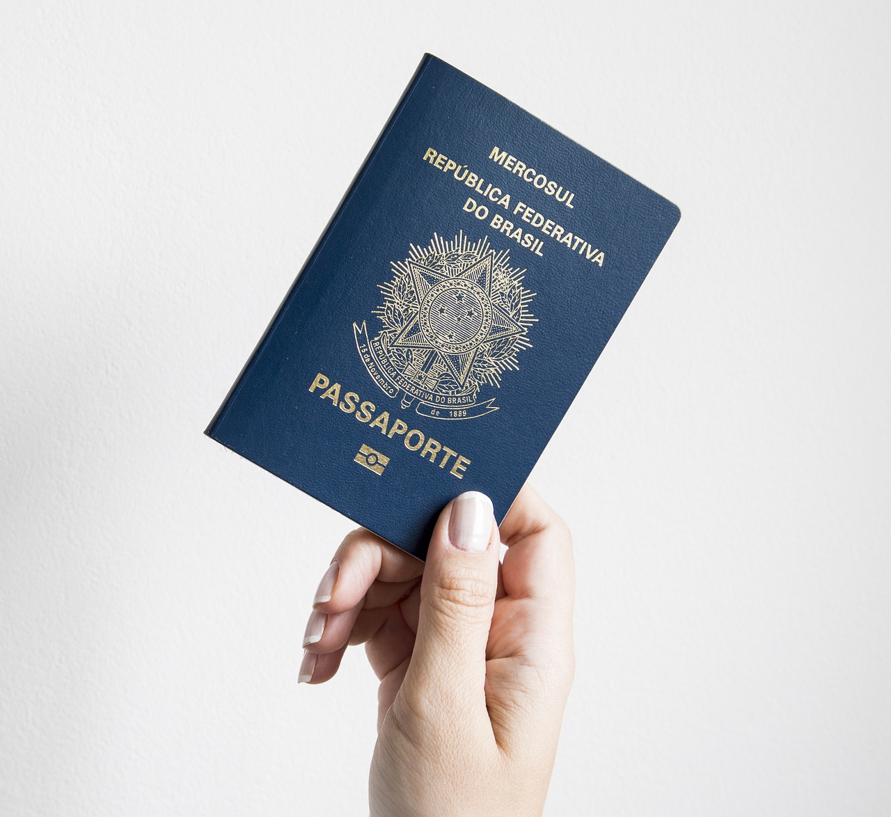 Minutes After His Election Defeat, Flavio Bolsonaro’s Passport Was Seized — Die Welt Asks If Brazil’s Courts Also Guard the Ballot Box Minutes After His Election Defeat, Flavio Bolsonaro’s Passport Was Seized — Die Welt Asks If Brazil’s Courts Also Guard the Ballot Box